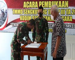 DANDIM BANJARNEGARA BERSAMA PLH BU