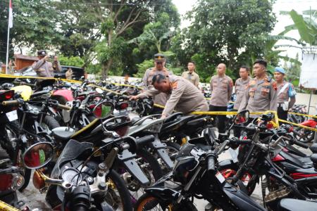 POLRES DEMAK BERHASIL AMANKAN  83 
