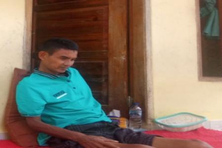 KADES DESA PARUNG KOKOSAN DUDUK BE