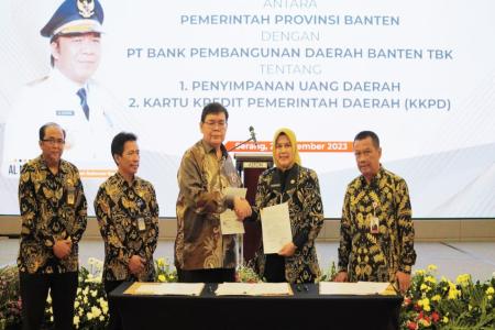 KEPALA BPKAD PROVINSI BANTEN RINA 