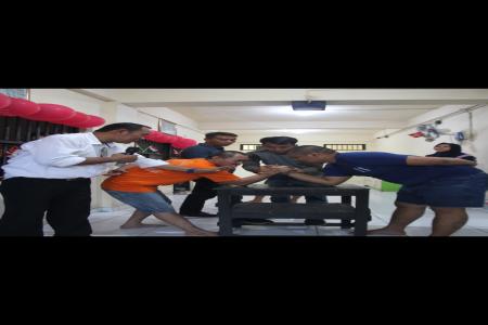 TAHANAN POLRES DEMAK IKUTI LOMBAN 17 B