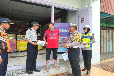 DEMAK BERSHOLAWAT DALAM RANGKA HUT KE 