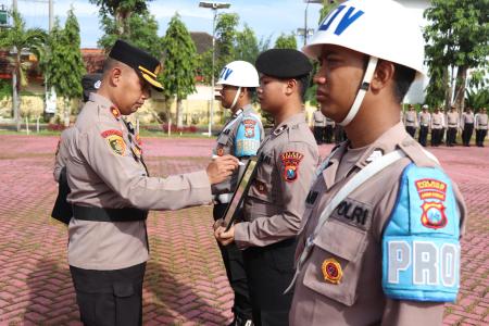 POLRES SUMENEP PECAT (PTDH) OKNUM 