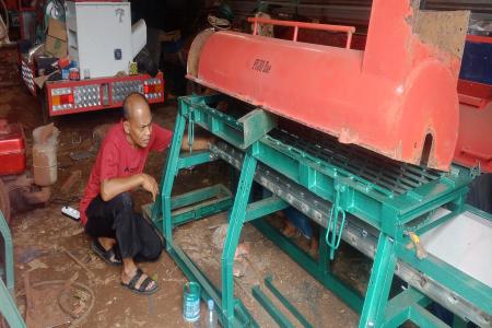 PUJO HARTONO PEGIAT SOSIAL ASAL KE