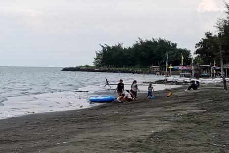 ALAM DAN MANUSIA: SEBUAH REFLEKSI 