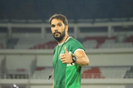 PELATIH FISIK PSIS SEMARANG ALBERT