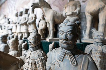 MENGAPA ARKEOLOG TAKUT MEMBONGKAR 