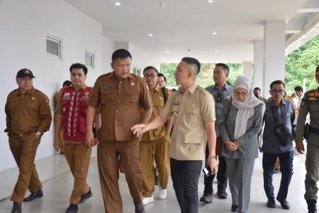 Plt Kepala Dinas Kesehatan Kab Lebak H
