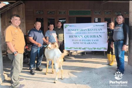 PERHUTANI SALURKAN BANTUAN TJSL HE