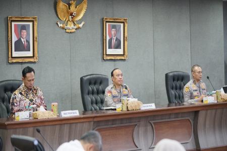 POLRI DAN BULOG GERAK CEPAT STABIL