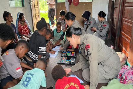 POLRI TANAMKAN SEMANGAT BELAJAR KE