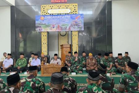 Doa Bersama Di Masjid Al Ikhlas Kodim 