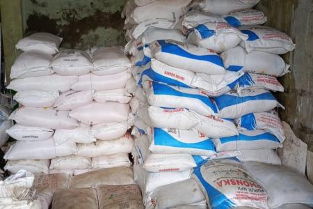 Keuntungan Kecil Kios Pupuk di Kecamat