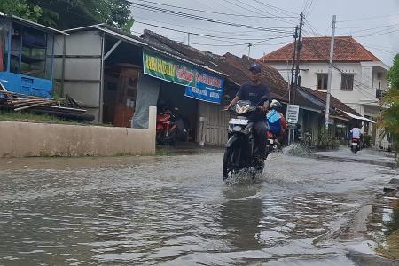 Musim Hujan Baru Dimulai Banjir Kembal