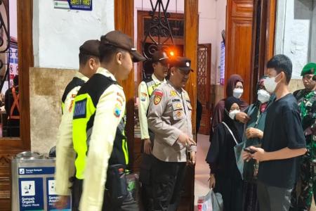 POLRES JEMBER BERBAGI KASIH KE PAN