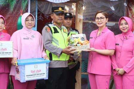  Bhayangkari Demak Beri Tali Asih Kapolres Tekankan Kesiapsiagaan Pers